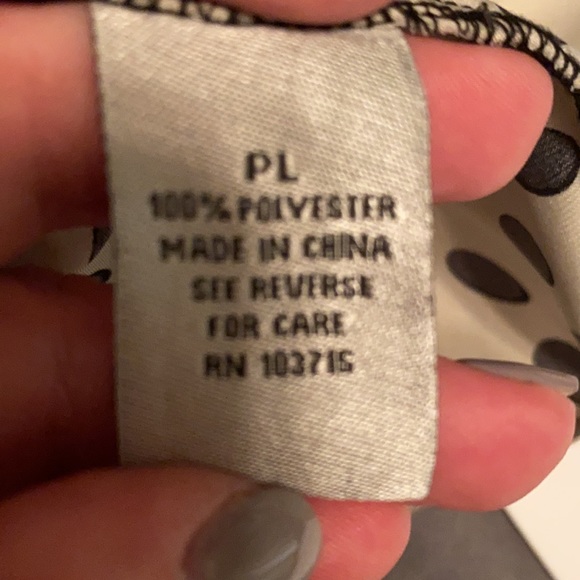 Signature by Larry Levine Blouse - Picture 2 of 6